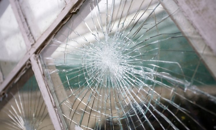 Why Windows Break and Crack Why Windows Break and Crack